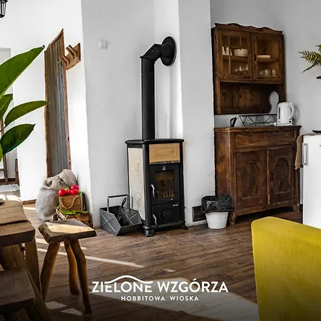 Zielone Wzgorza - Hobbitowe Domki Na Kaszubach Apartment *