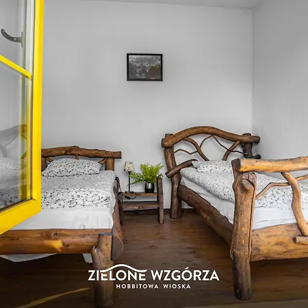 Zielone Wzgorza - Hobbitowe Na Kaszubach *