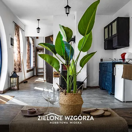 Zielone Wzgorza - Hobbitowe Na Kaszubach *