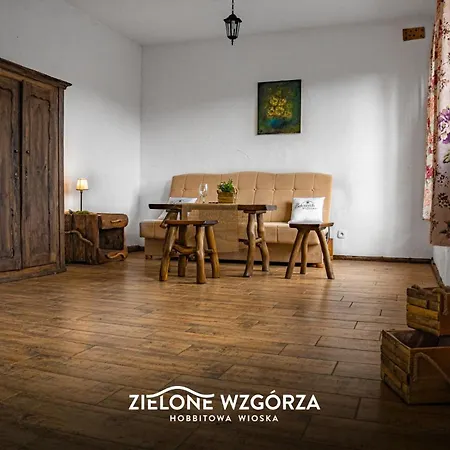 Zielone Wzgorza - Hobbitowe Domki Na Kaszubach *
