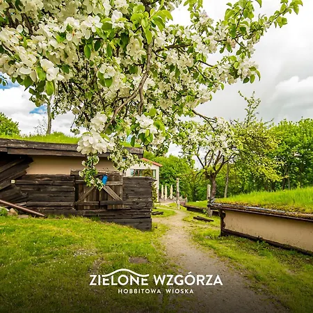 Zielone Wzgorza - Hobbitowe Domki Na Kaszubach * Przywidz (Gdansk)