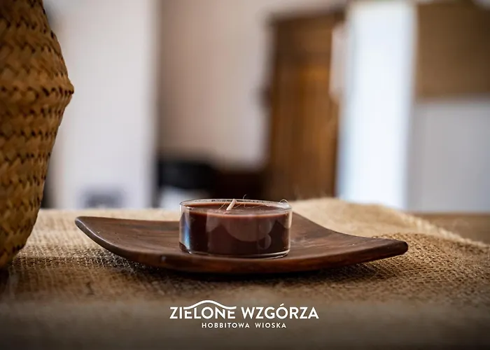 Zielone Wzgorza - Hobbitowe Na Kaszubach * 普日维兹