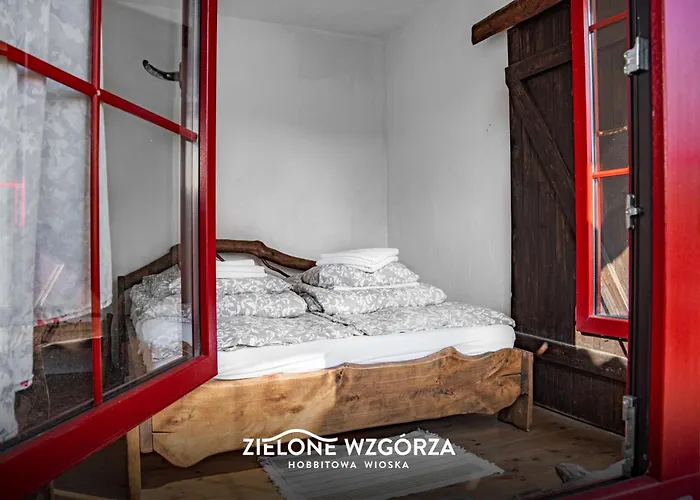 Zielone Wzgorza - Hobbitowe Na Kaszubach 公寓 *