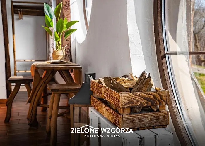 Zielone Wzgorza - Hobbitowe Na Kaszubach * 普日维兹