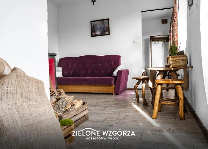 Zielone Wzgorza - Hobbitowe Na Kaszubach * 普日维兹