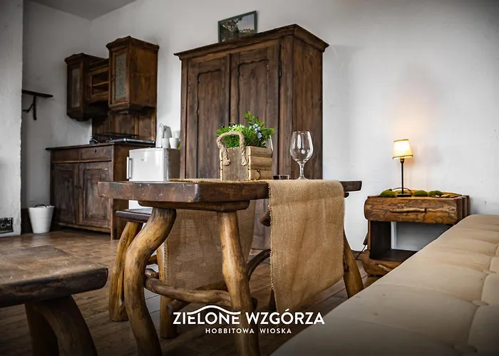 Zielone Wzgorza - Hobbitowe Na Kaszubach 公寓